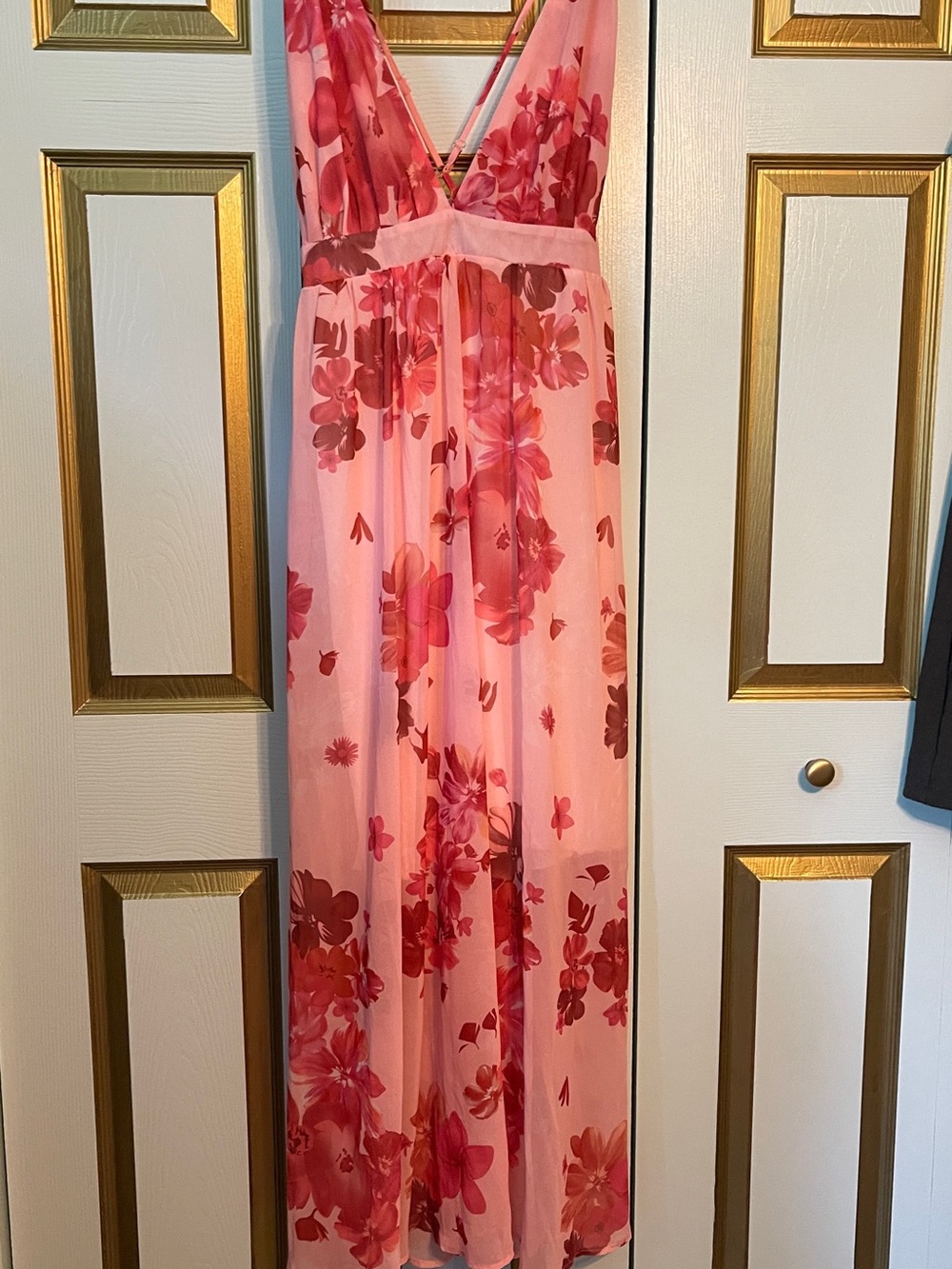 Floral Pink Maxi Dress with V-Neck